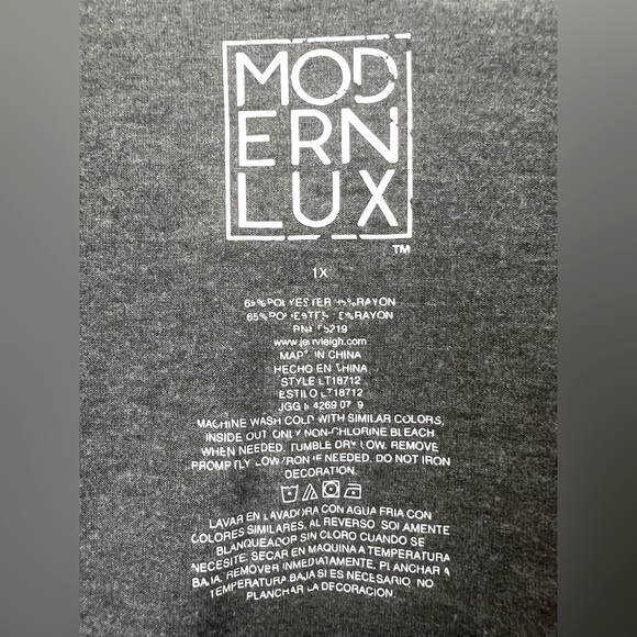 Modern LUX T-Shirt - Picture 2 of 4
